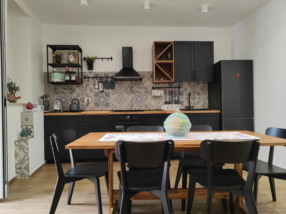 Apartment Luxury Berto Home Taormina Italy